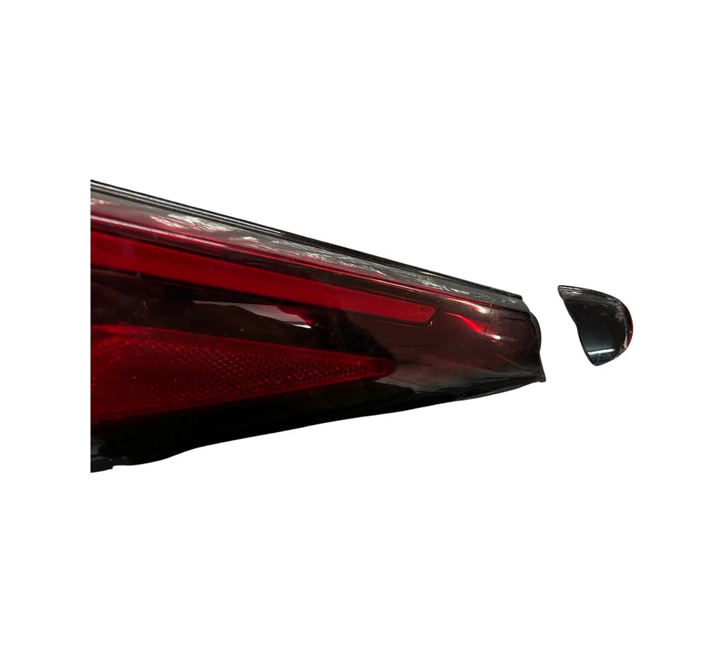 INFINITI QX60 (2016-2022) OEM OUTER RIGHT SIDE TAIL LIGHT (CRACKED) 26550-9NC0A INFINITI