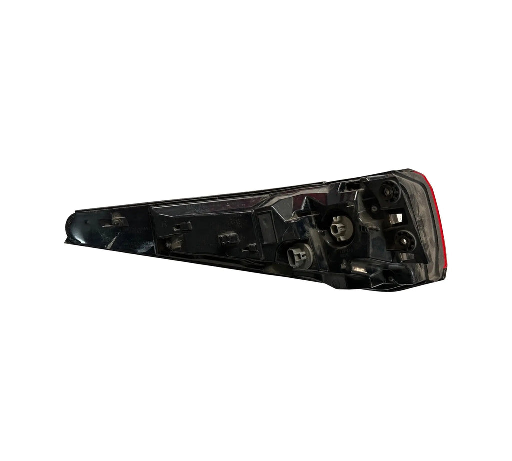 INFINITI QX60 (2016-2022) OEM OUTER RIGHT SIDE TAIL LIGHT (CRACKED) 26550-9NC0A INFINITI