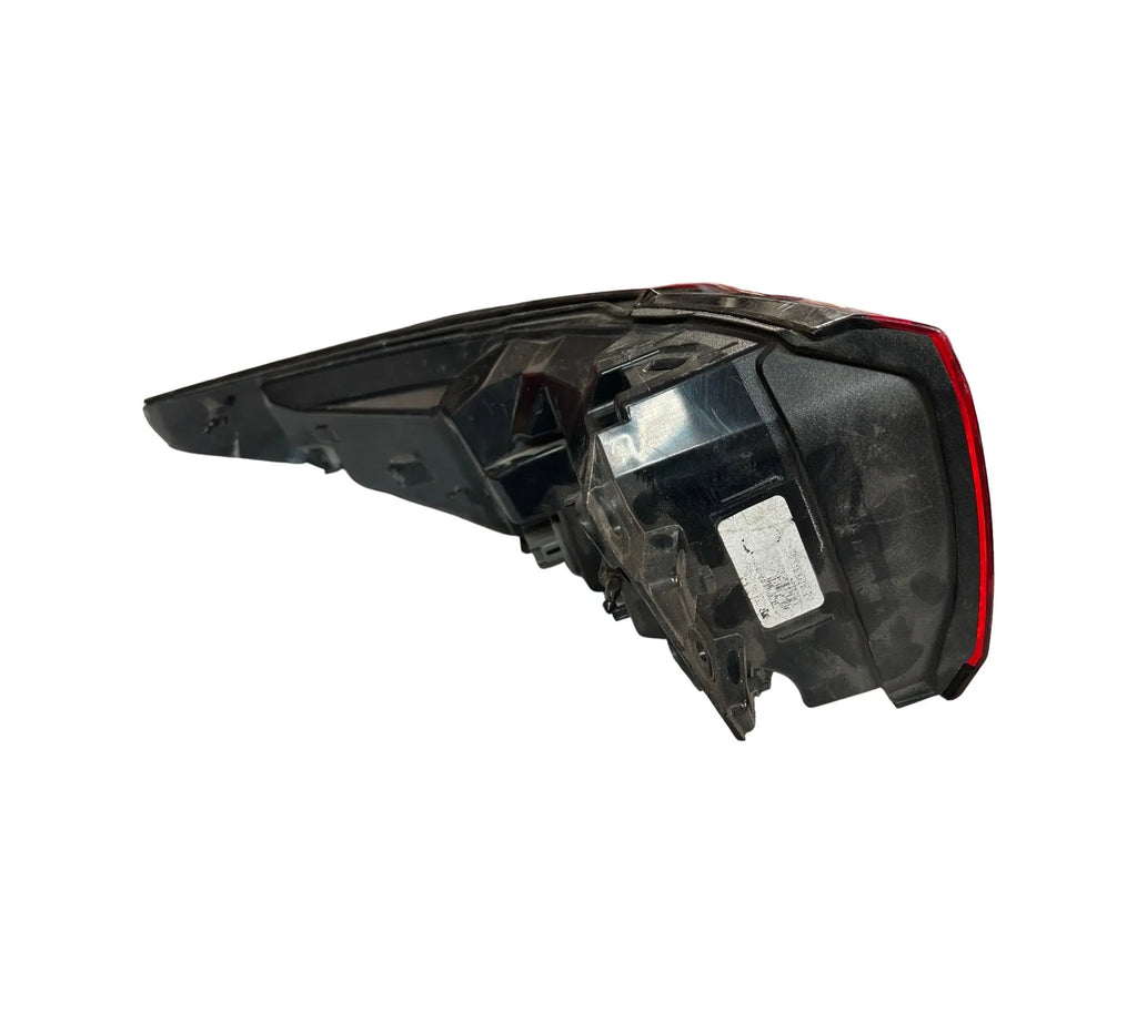 INFINITI QX60 (2016-2022) OEM OUTER RIGHT SIDE TAIL LIGHT (CRACKED) 26550-9NC0A INFINITI