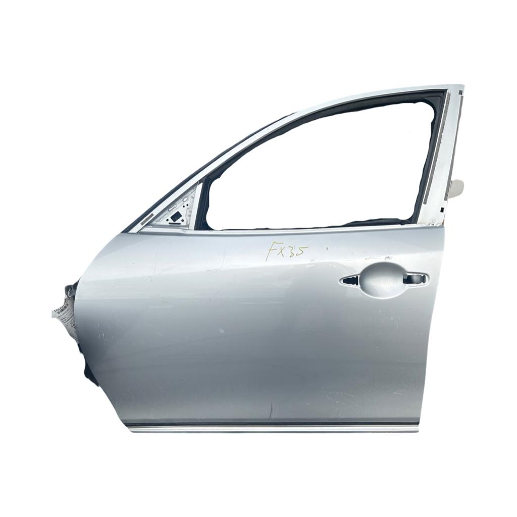 Infiniti FX35|FX37|FX50|QX70 (2009-2017) Front Left Door (Silver)