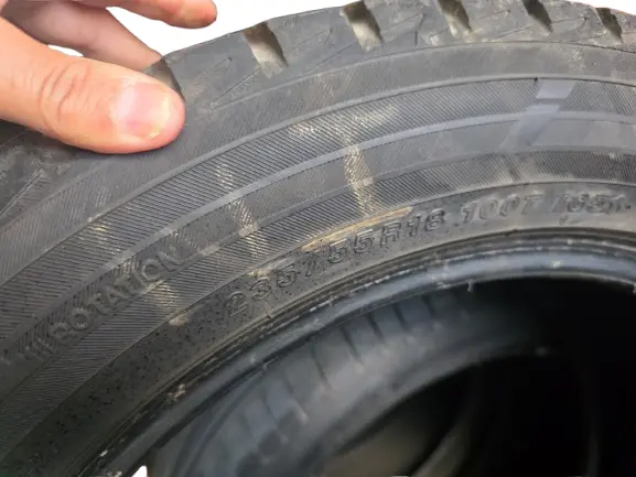 4 pneus 235/55/18 YOKOHMA ICE GUARD INFINITI