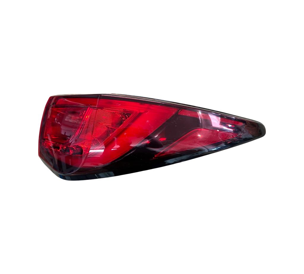INFINITI QX60 (2016-2022) OEM Outer Right Side Tail Light