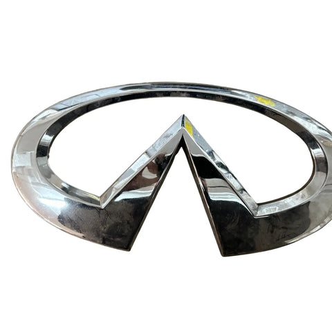 INFINITI JX35(2013)|QX60 (2014-2019) Front Grille Emblem (Chrome) Skratched (62890-3JA0A) INFINITI