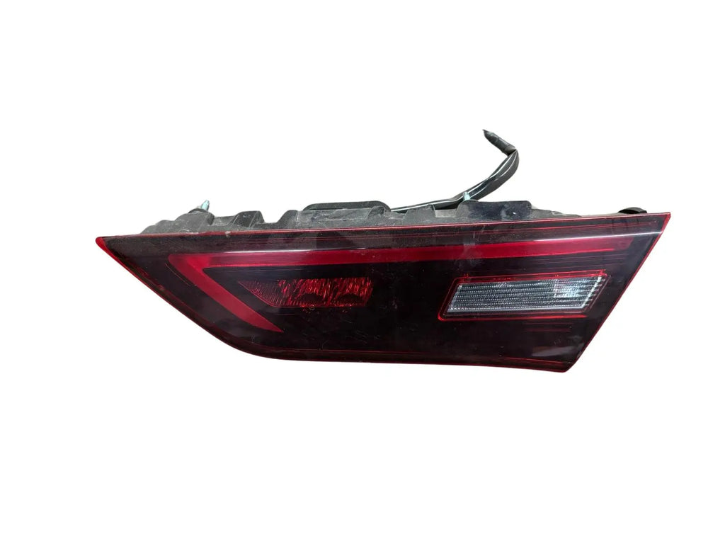 INFINITI Q60 (2017-2019) COMBINATION LAMP ASSEMBLY REAR RIGHT (26550-5CA1A)