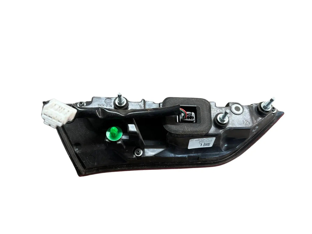 INFINITI Q60 (2017-2019) COMBINATION LAMP ASSEMBLY REAR RIGHT (26550-5CA1A)