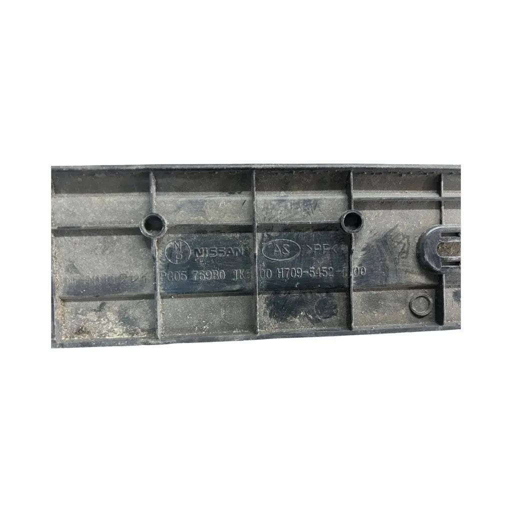 Infiniti G25|G35|G37|(2007-2013) Front Right Kick Plate (769B0-JK600) INFINITI