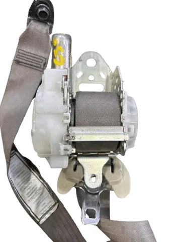 Infiniti G35-G37 ( 2007-2013) Sedan  Front Right Side Seat Belt w/o pre-crash system INFINITI