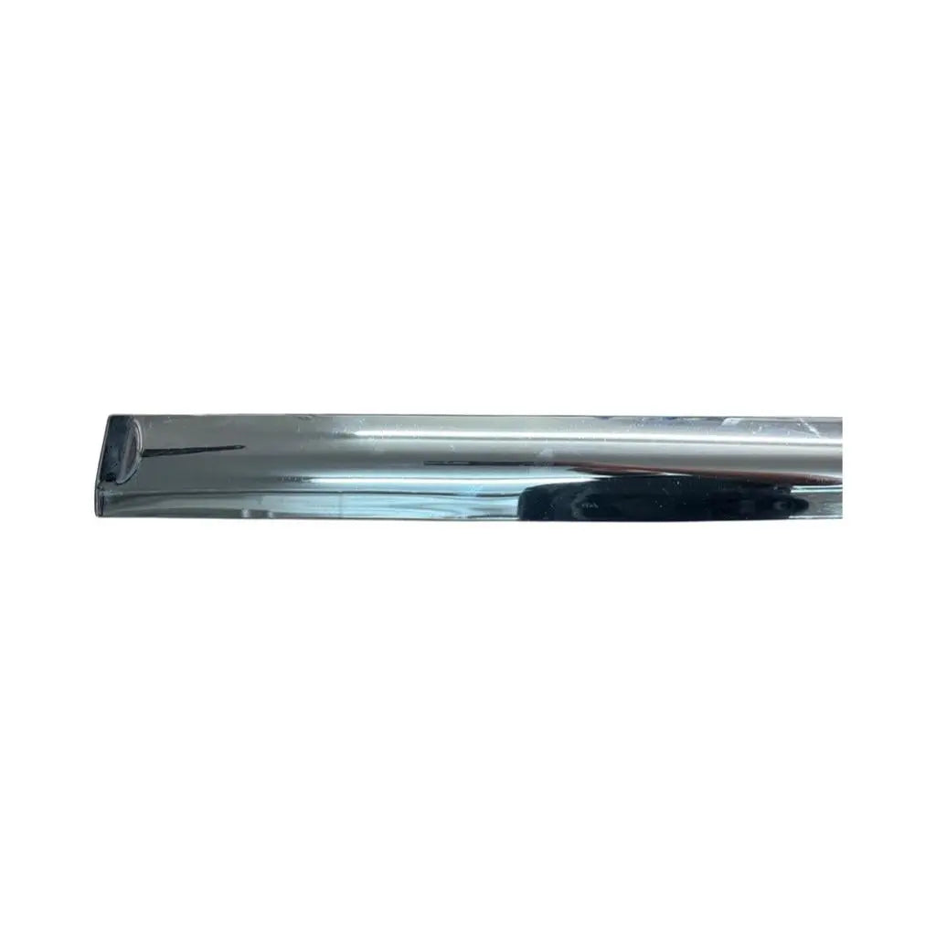 Infiniti JX35 (2013)|QX60 (2014-2017) Rear Right Door Molding (82870-3JA0A) INFINITI