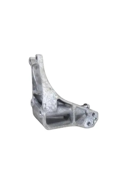 Infiniti Q50 (2016-2022)/Q60 (2017-2020) Engine Mount Bracket right side Z5R INFINITI