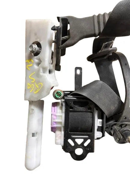Infiniti Q60 (2017-2023) Front Left Side Seat Belt INFINITI
