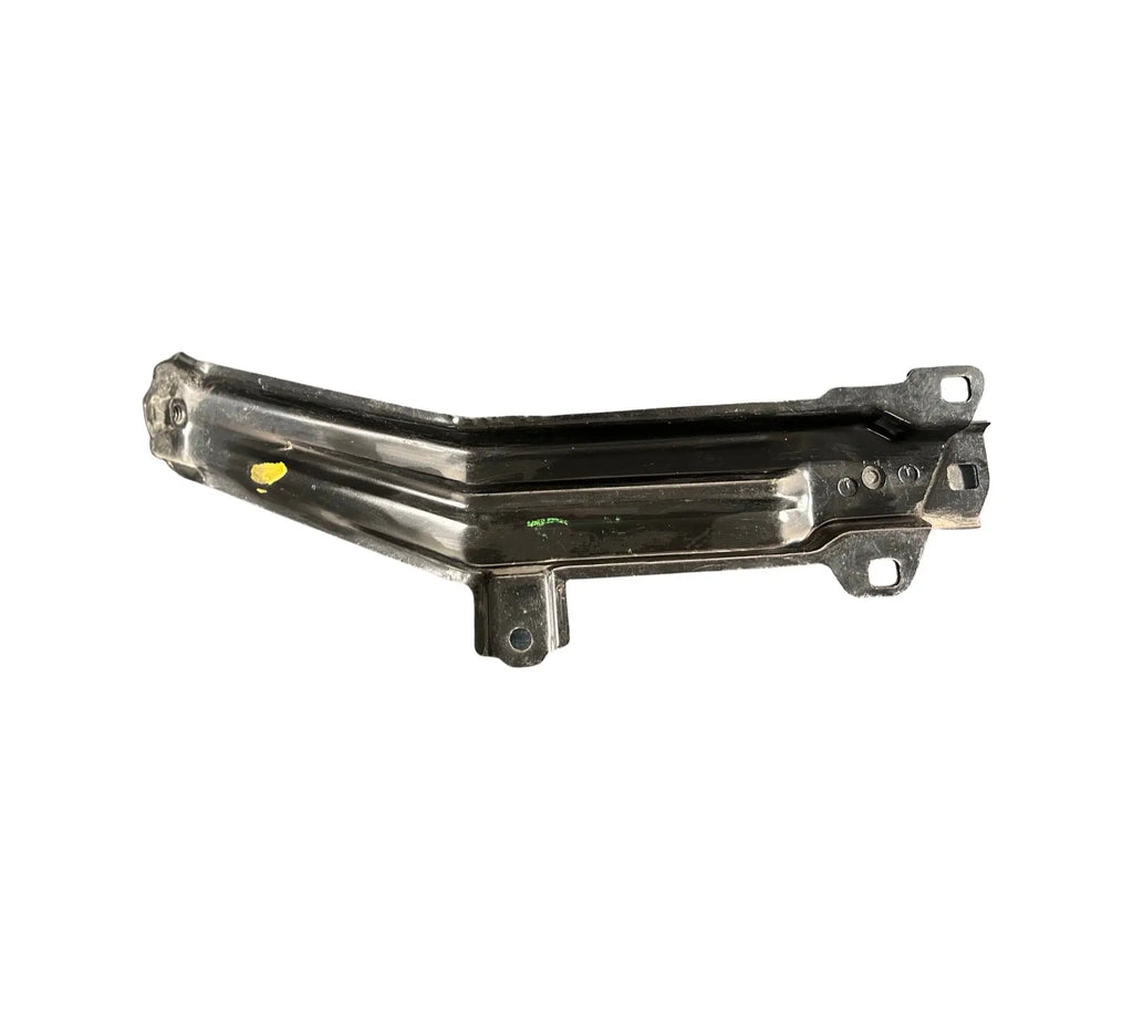 Nissan Pathfinder (13-19) Front Right Fender Bracket F3180-3KAMA INFINITI