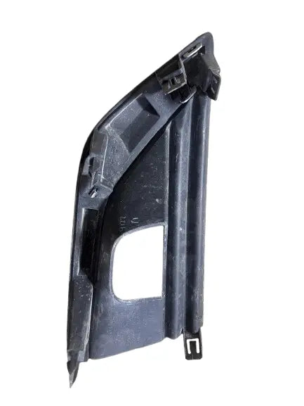 OEM Infiniti Q50 2018-2022 Right  Front Bumper Fog Light Bezel / Trim – Used INFINITI