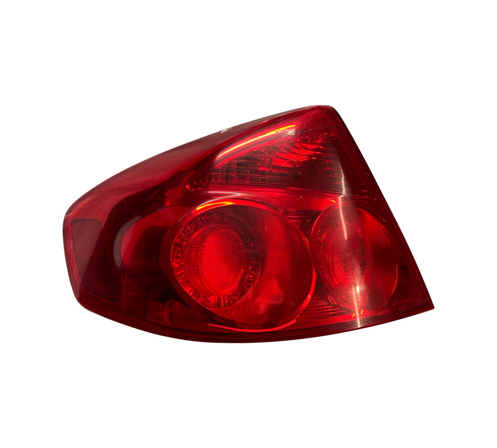 INFINITI G35 (2005-2006) OEM OUTER DRIVER SIDE TAIL LIGHT