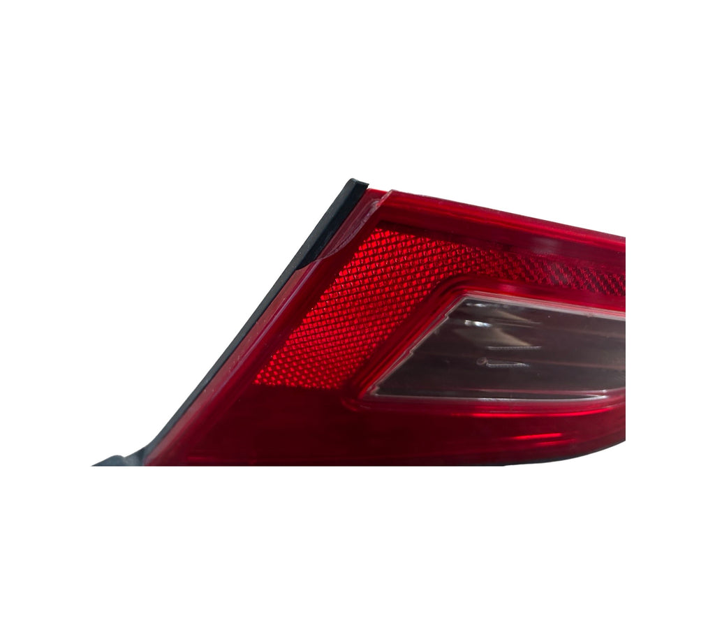 INFINITI G35|G37 Sedan (2009-2015) OEM Passenger Side Inner Right Tail Light (Cracked)