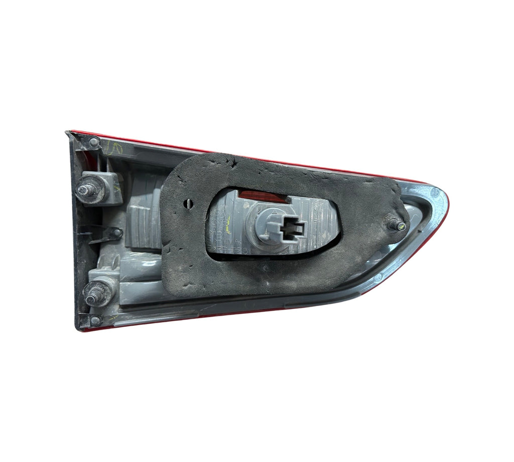 INFINITI JX35|QX60 (2013-2015) OEM Passenger Side Inner Right Tail Light