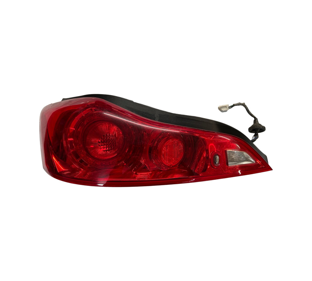 INFINITI G37|Q60 CONVERTIBLE (09-15) OEM OUTER DRIVER SIDE TAIL LIGHT