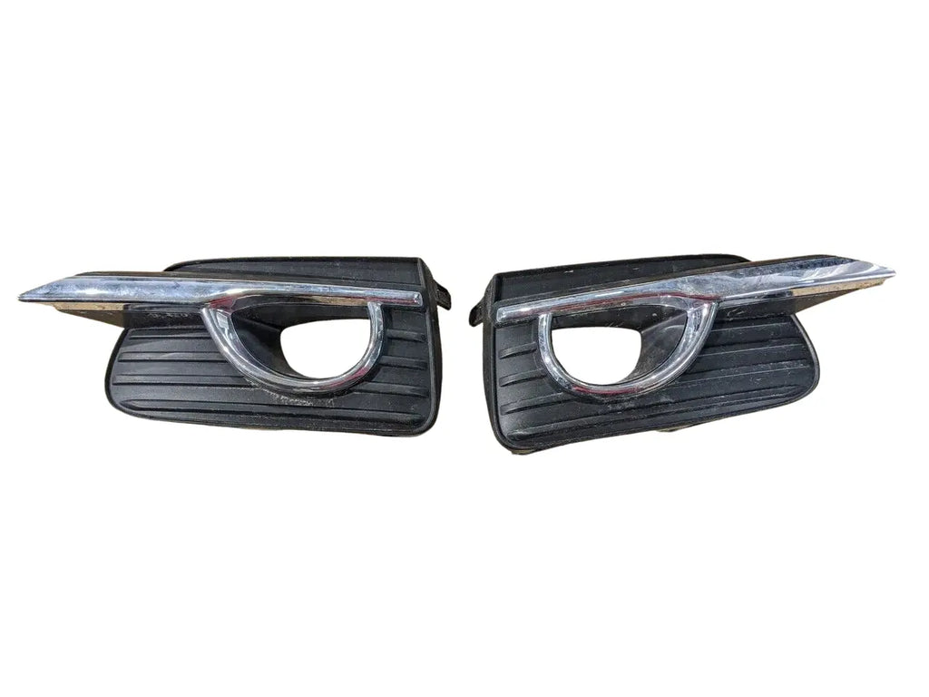 INFINITI Q50 FOG LIGHT COVER (2014-2017)